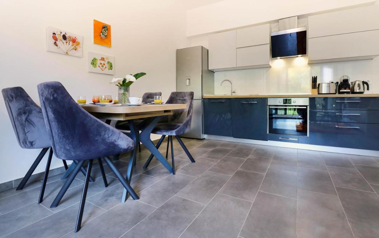 Papillon I Dolce Vita Tar-Vabriga Exteriör bild